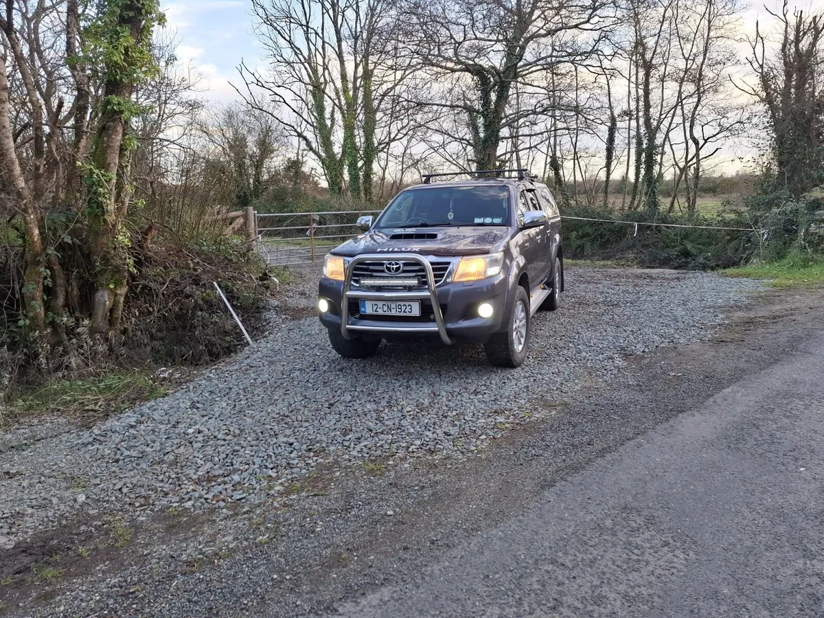 Toyota hilux - Image 1