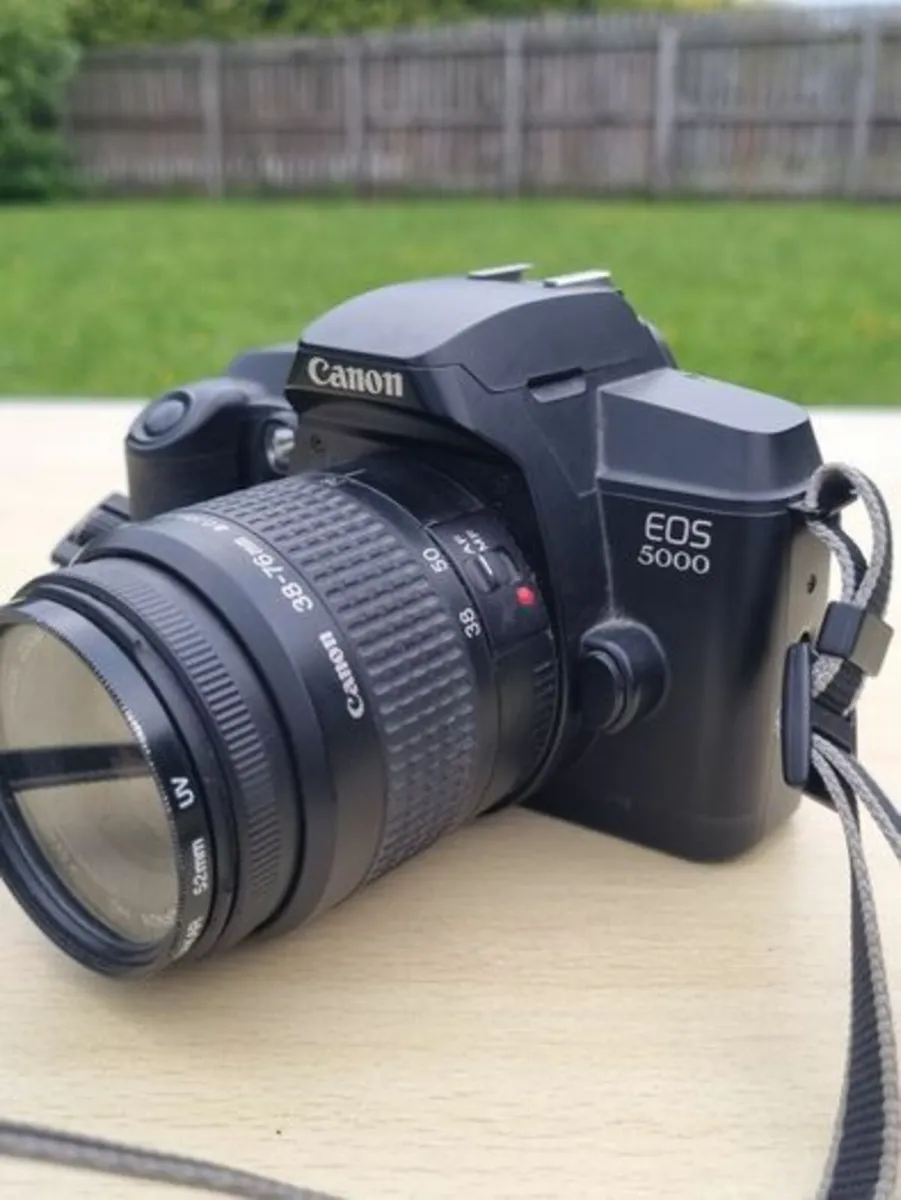 Canon EOS 5000 with 38-76mm EF zoom - Image 3