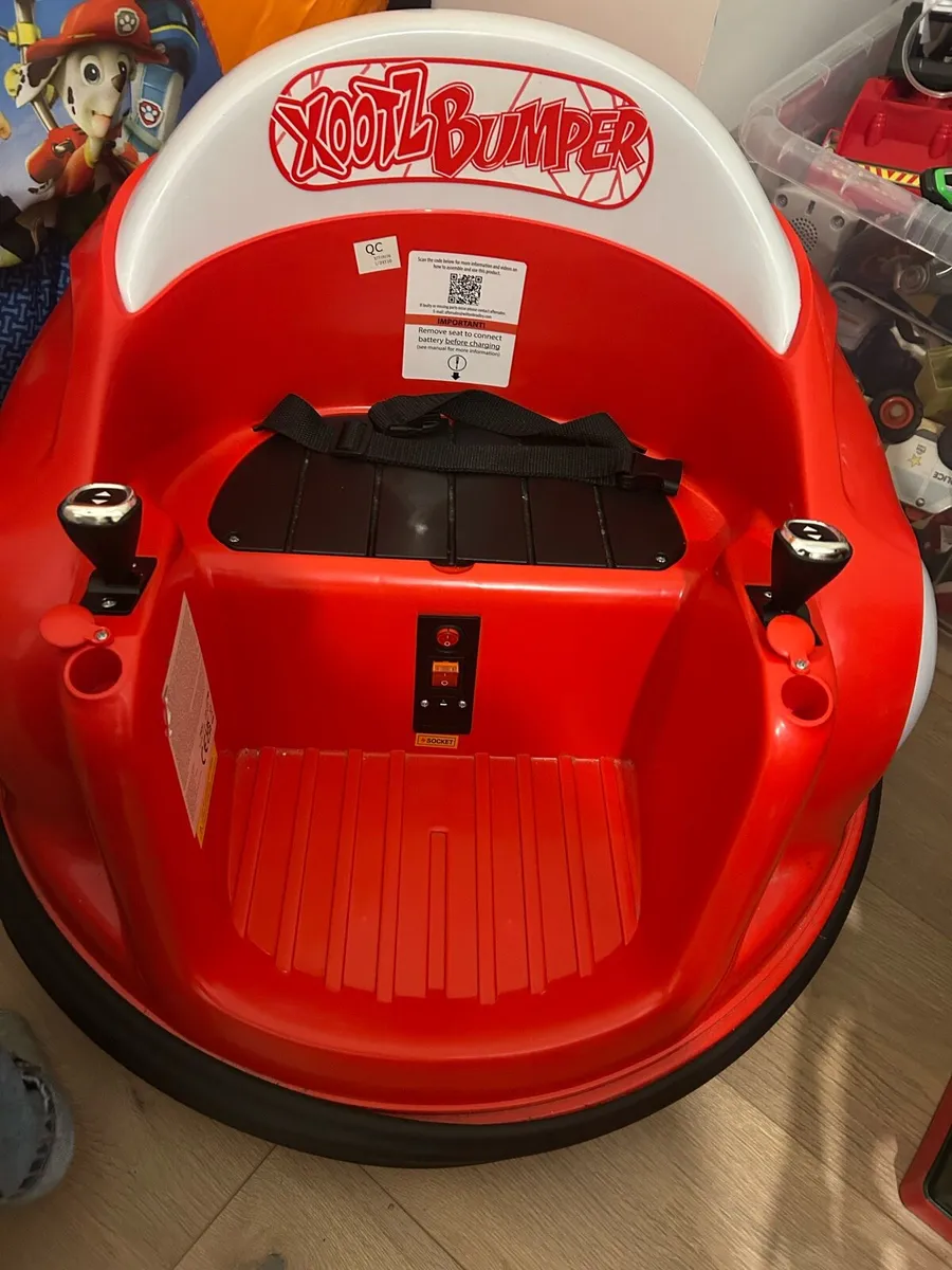 Bumper car 🚗with charger - Image 1