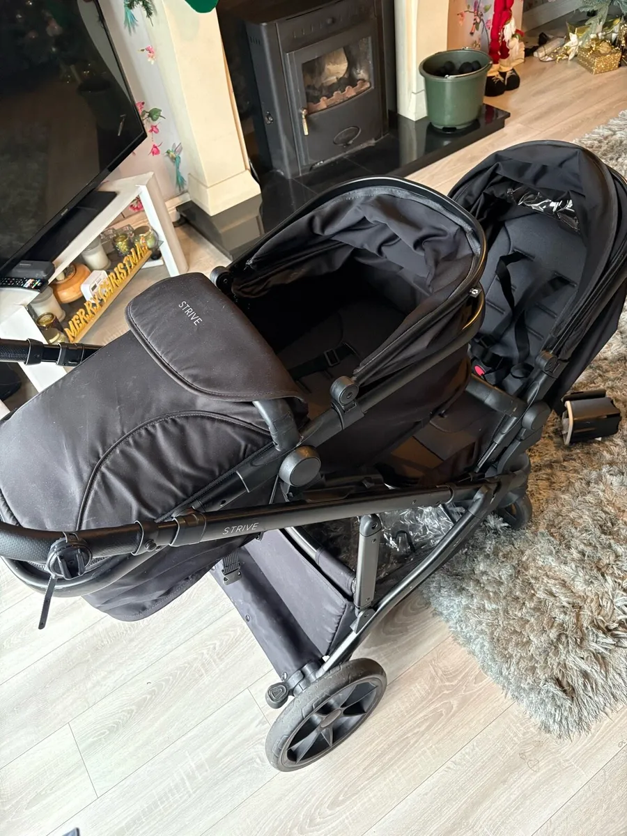 Strive Double Pram - Image 3