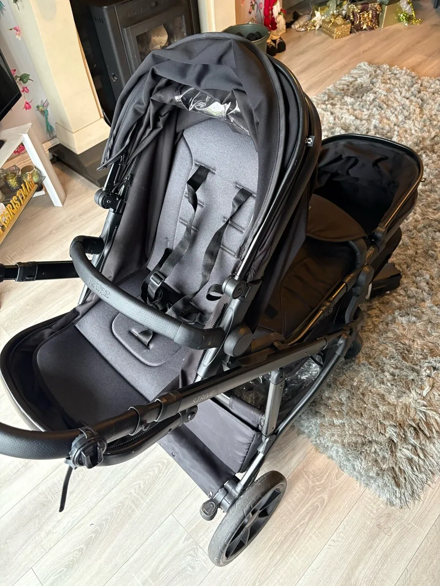 Strive Double Pram - Image 4