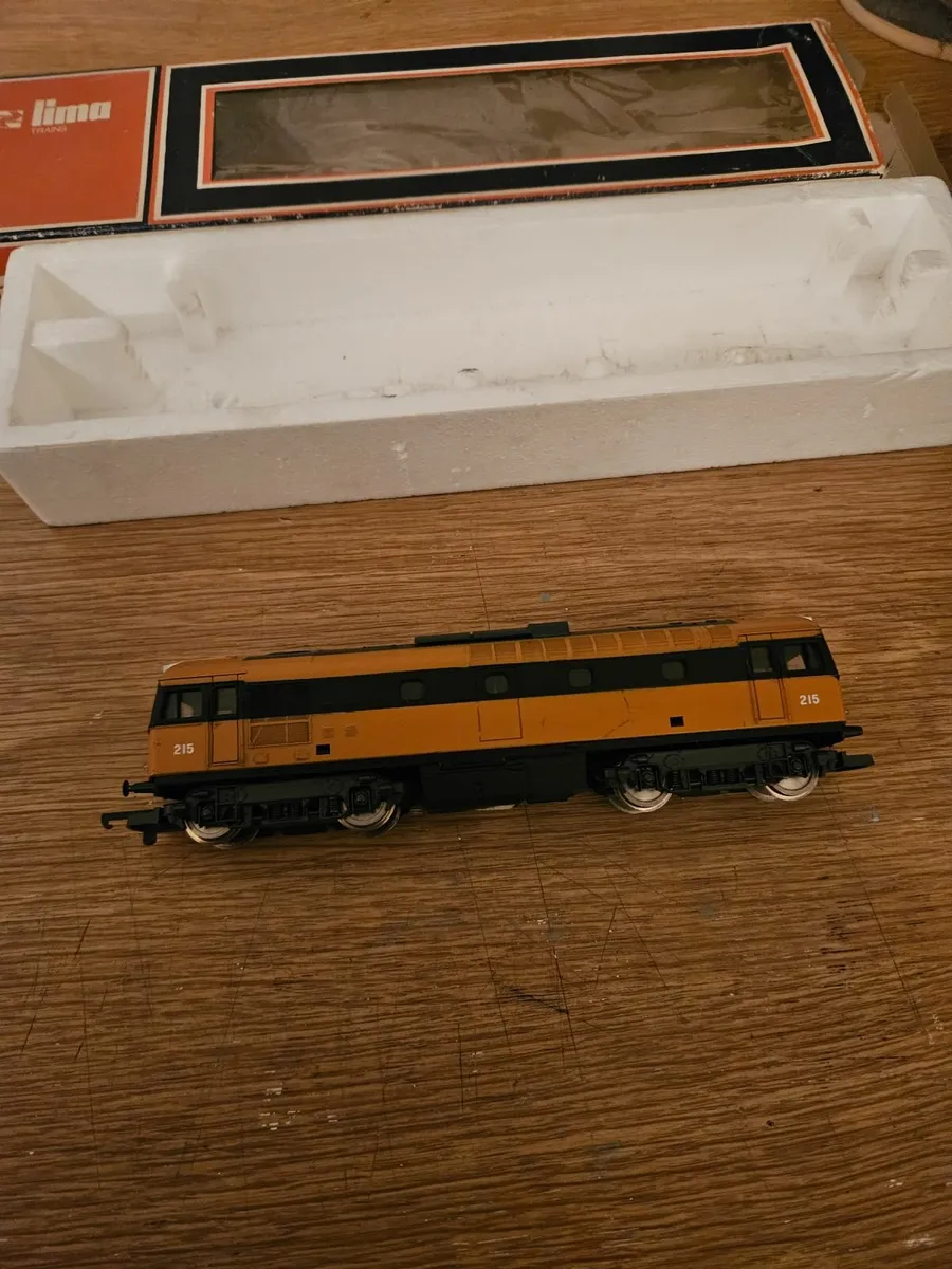 Hornby Lima OO Gauge Irish Rail CIE Engine - Image 1