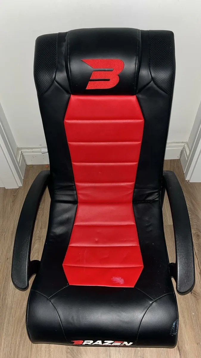 Gaming chair - Image 1