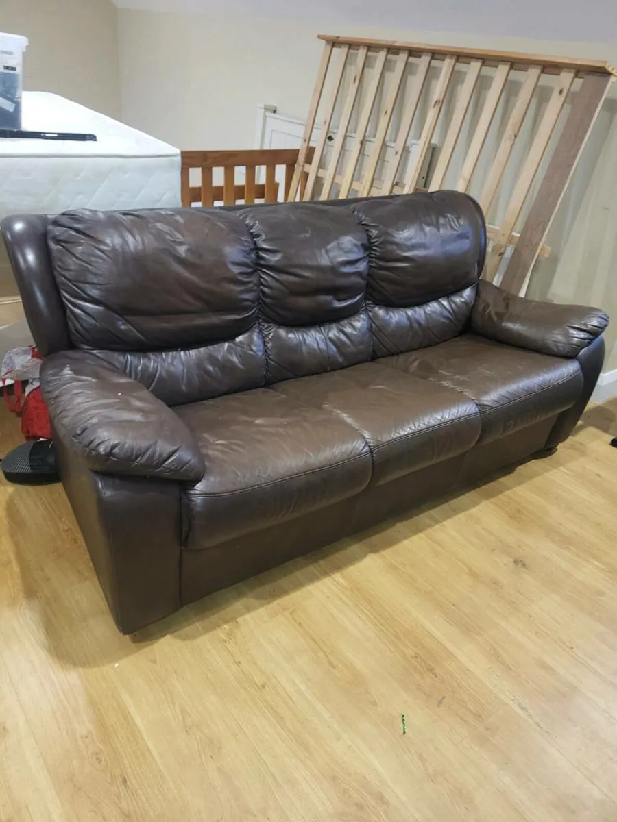 3 seater couch - Image 3