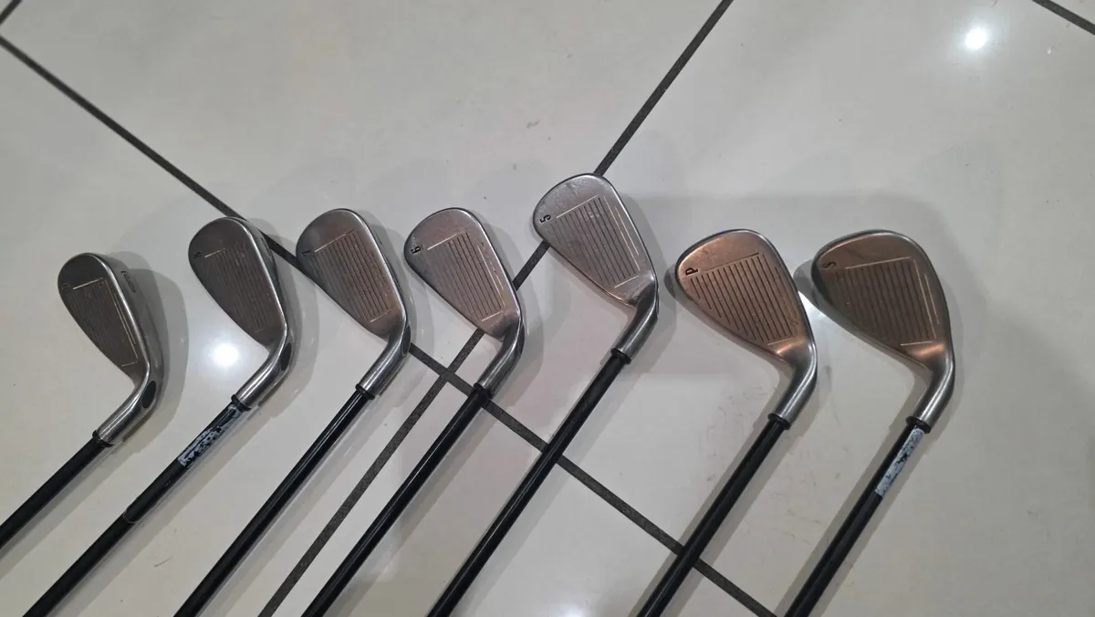 Mens LH callaway irons - Image 4