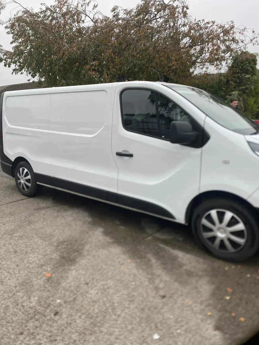 Renault traffic - Image 3