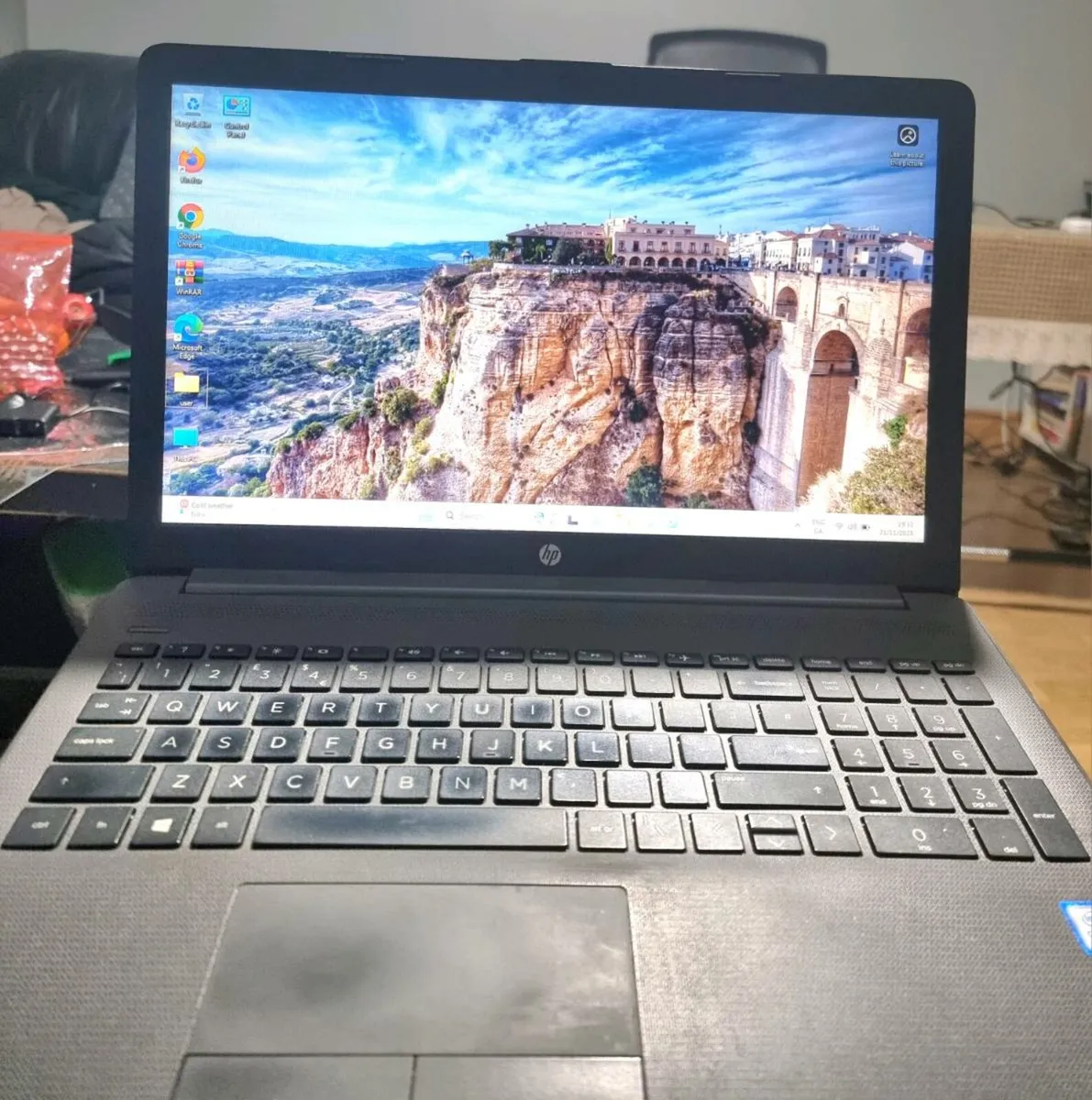 HP laptop - Image 1