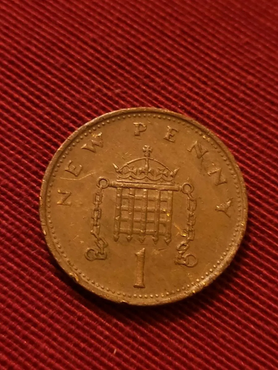 4 OLD ENGLISH COINS - Image 4