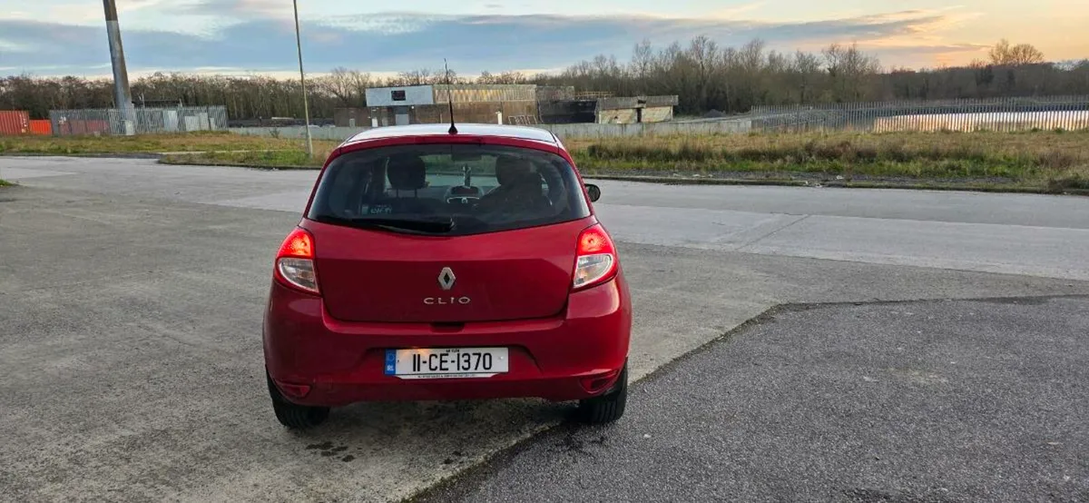 Renault Clio - Image 4