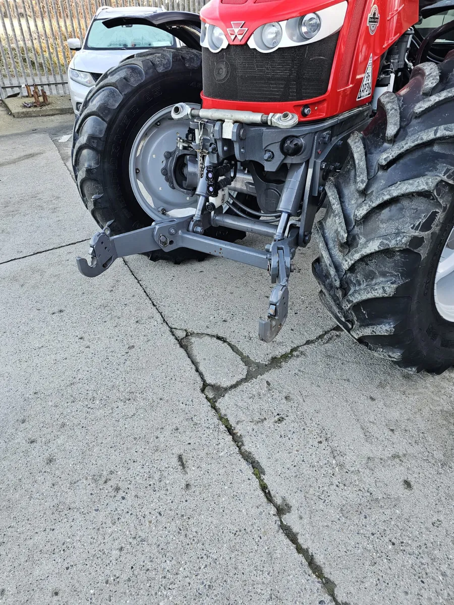 2017 Massey Ferguson 5712S - Only 1,800 hours !!! - Image 4