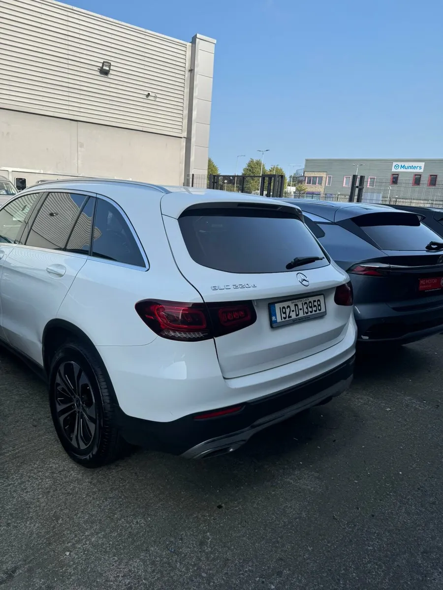 Mercedes GLC 2019 - Image 2
