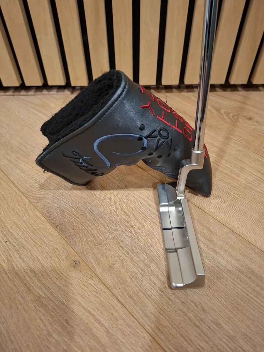 Scotty Cameron Newport 2 putter - Image 2