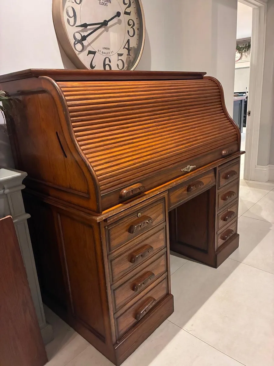 Antique roll top writing desk - Image 1