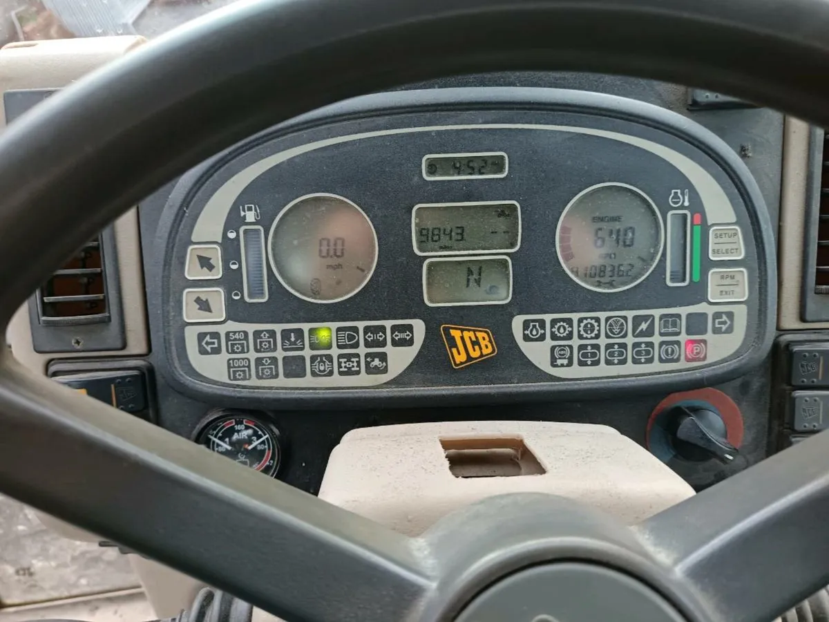 JCB FASTRAC - Image 3