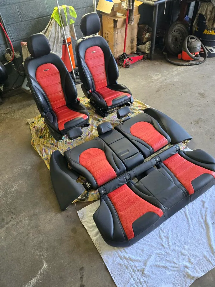 Mercedes-Benz C63 2016 Seat - Image 2