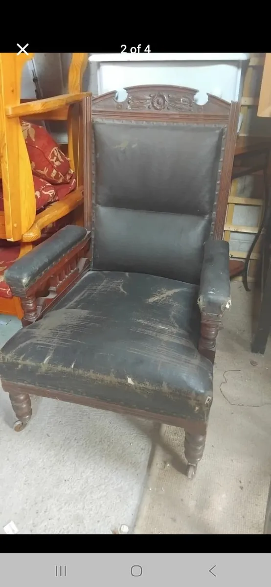 Antique chairs x 2 - Image 1