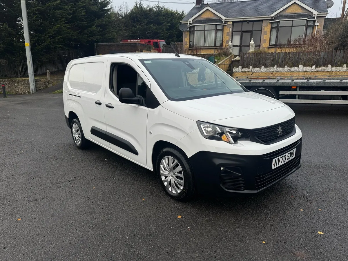 2021 PEUGEOT PARTNER 5 SEAT CREW VAN - Image 2