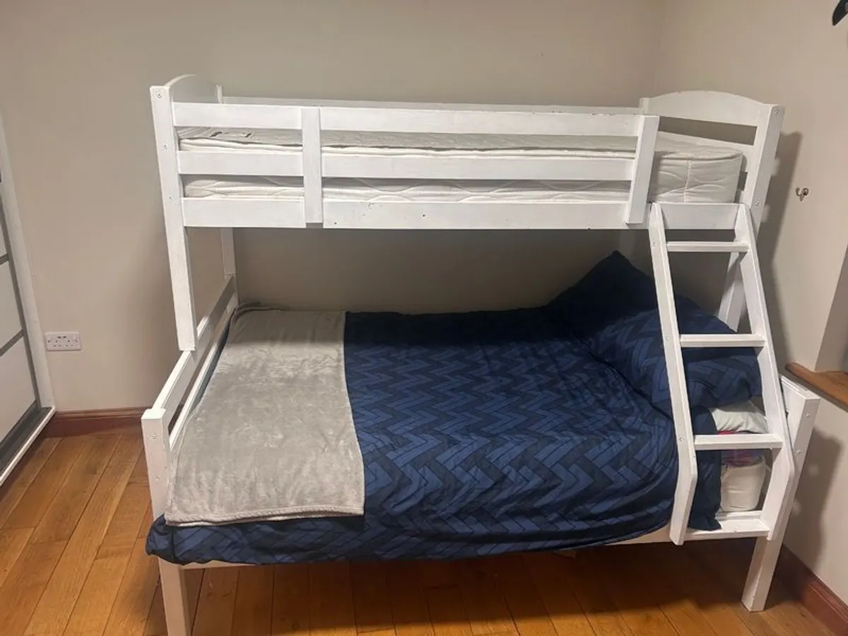 Bunk bed