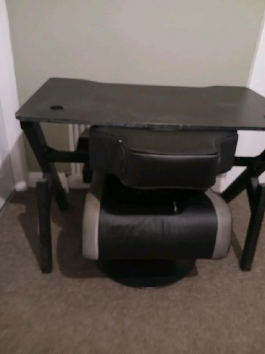 2 gaming desks and chairs free to take away - Image 1