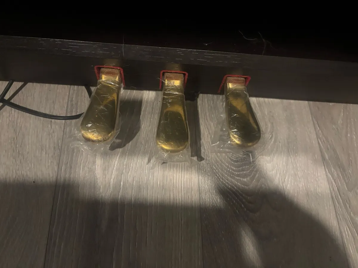 Yamaha Arius YDP‑143 digital piano - Image 3