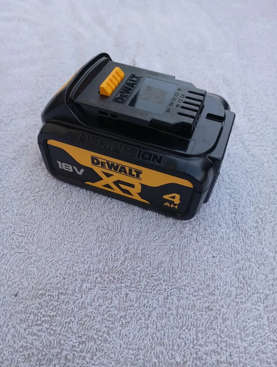 DeWalt Impact Driver & Battery - Image 4