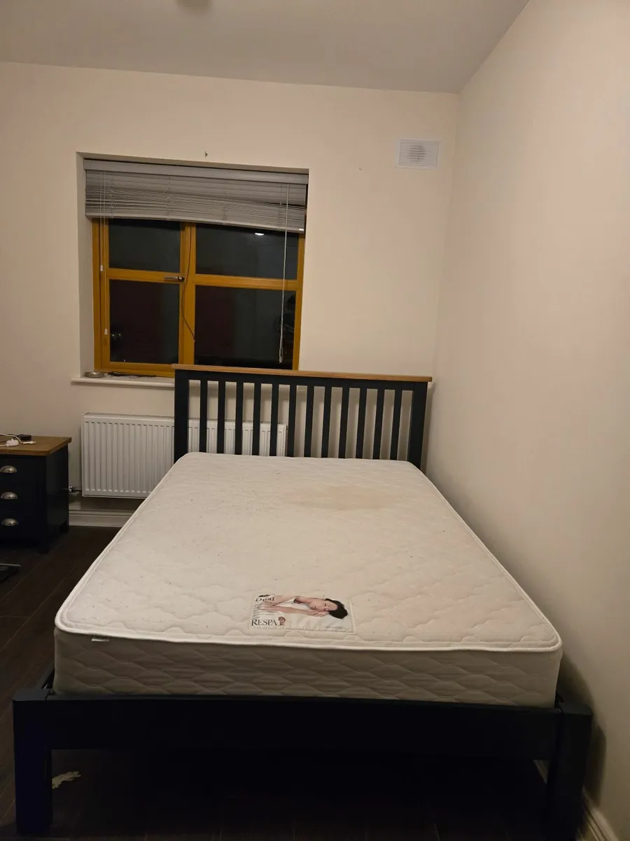 Double bed with mattress - Image 2