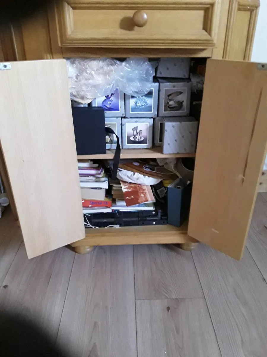 Solid wooden unit good condition - Image 1