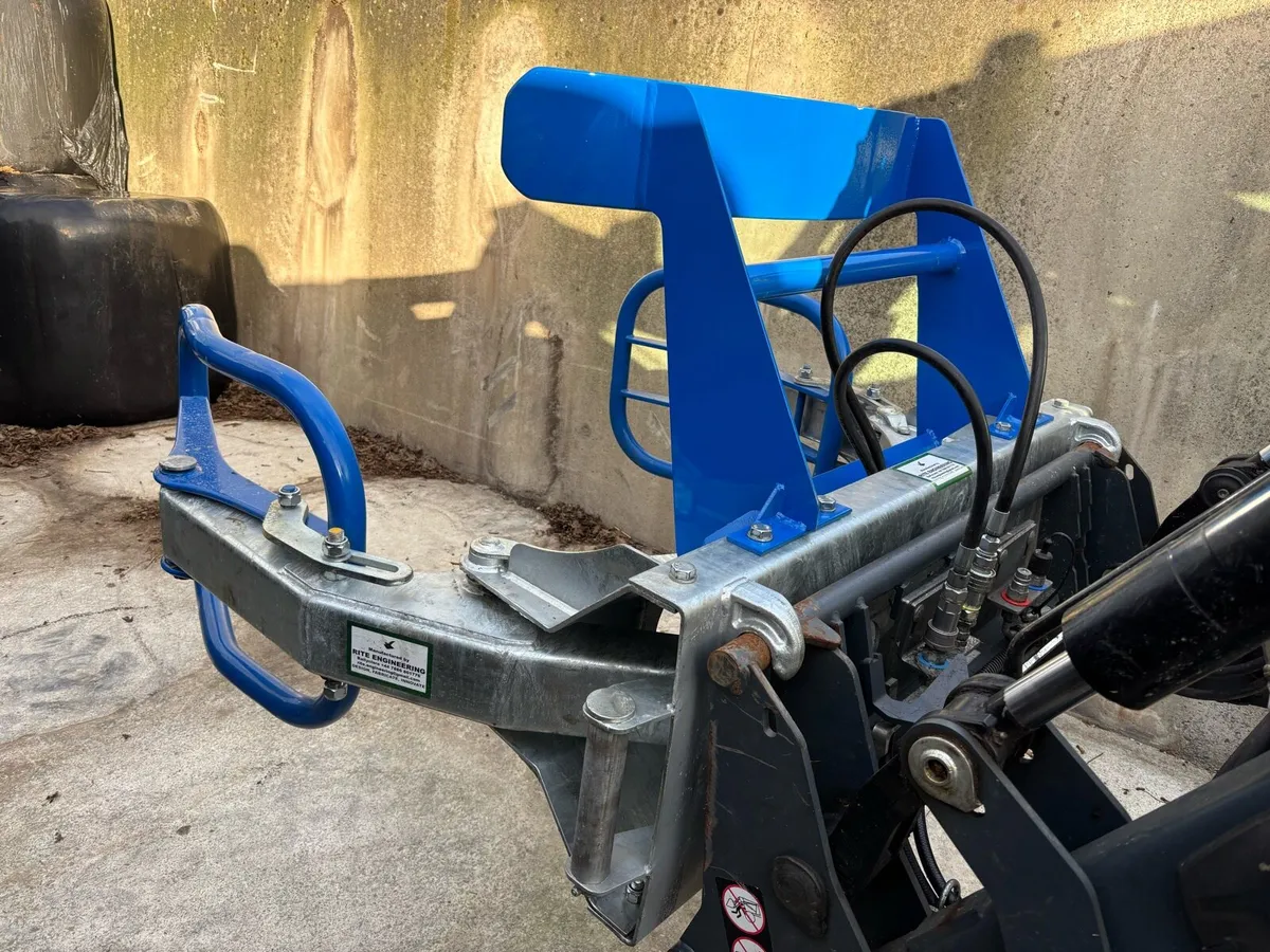 Soft Hands Bale Handler - Image 1