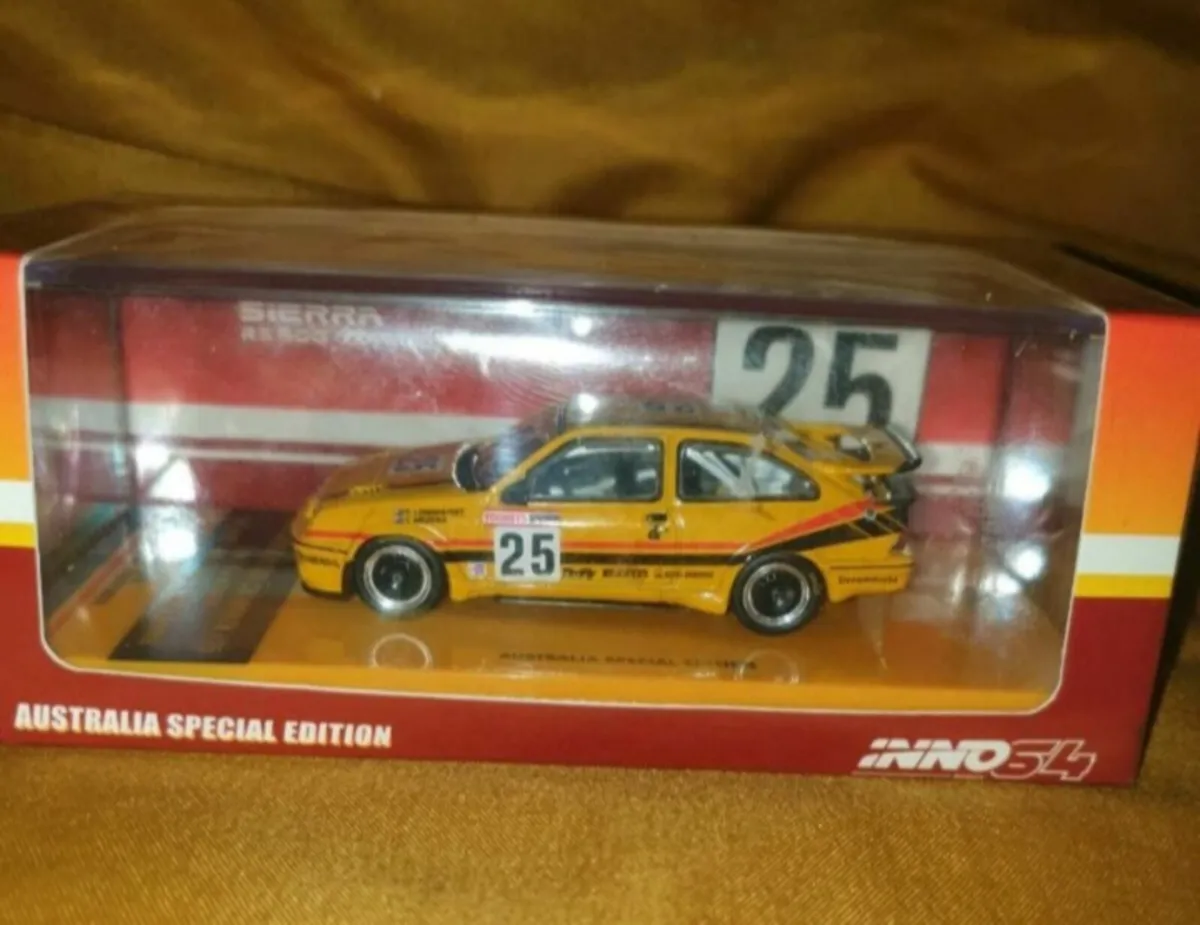 FORD RS 500 RALLY CAR