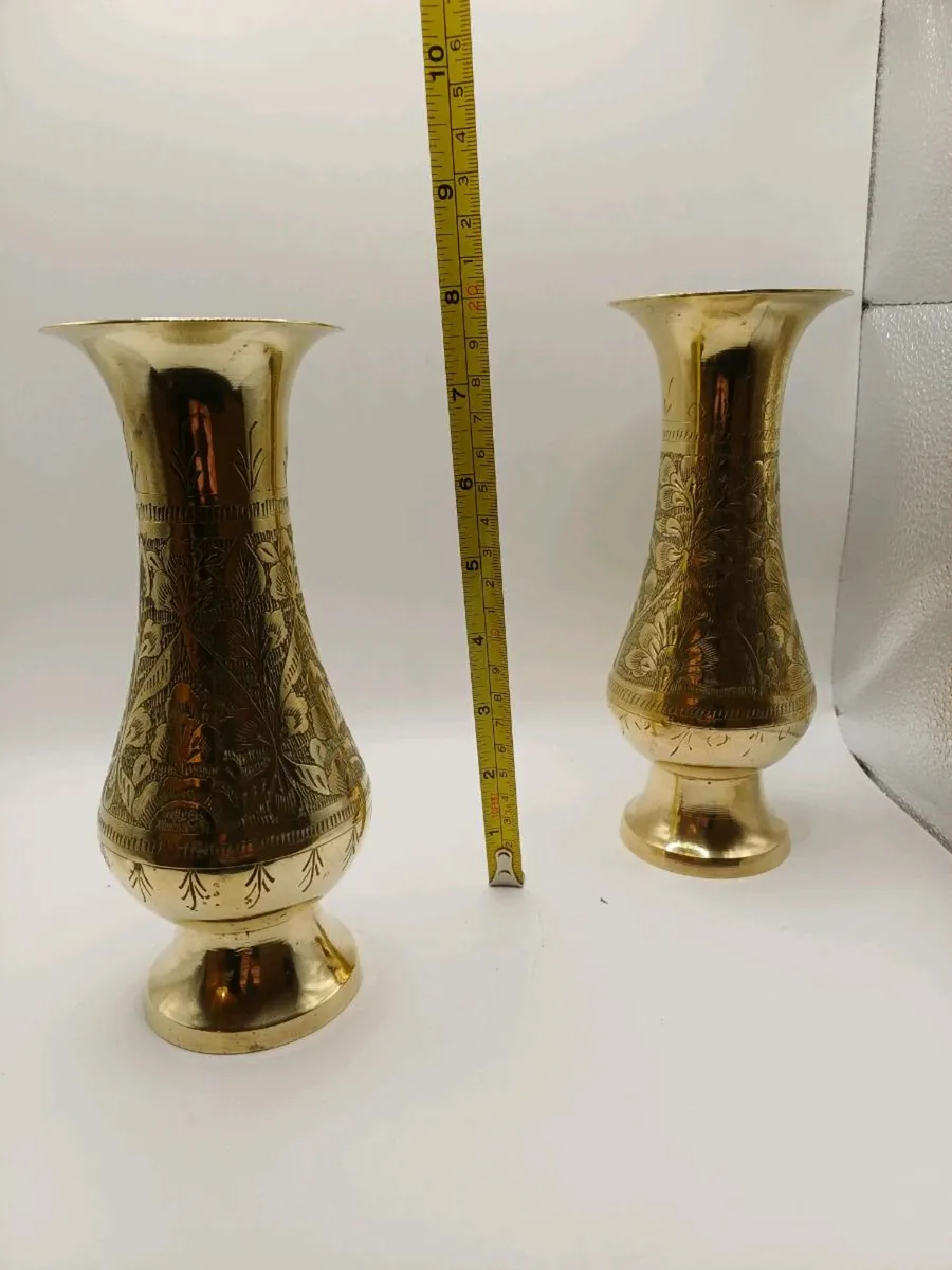 Brass vases pair - Image 2