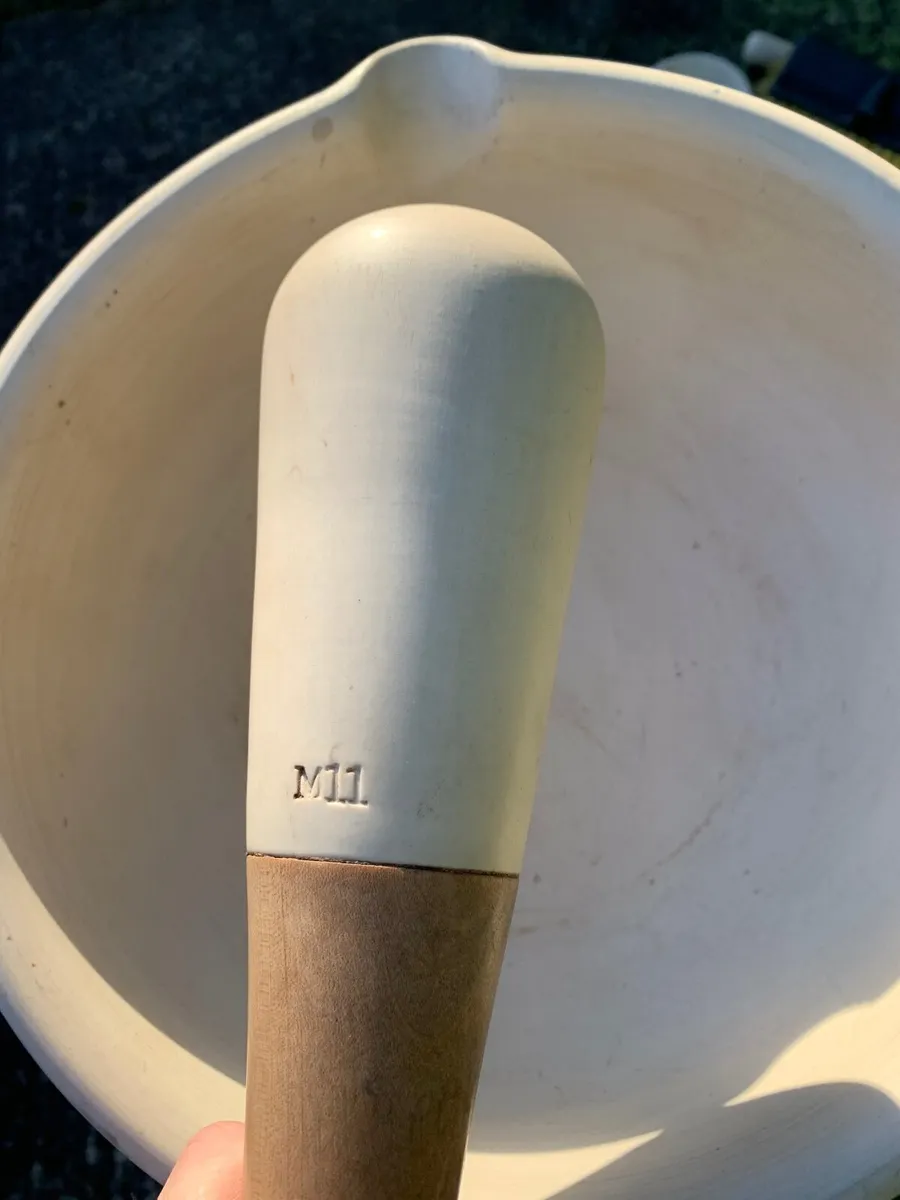 Very Large Vintage Mortar & Pestle - Science lab’ - Image 3