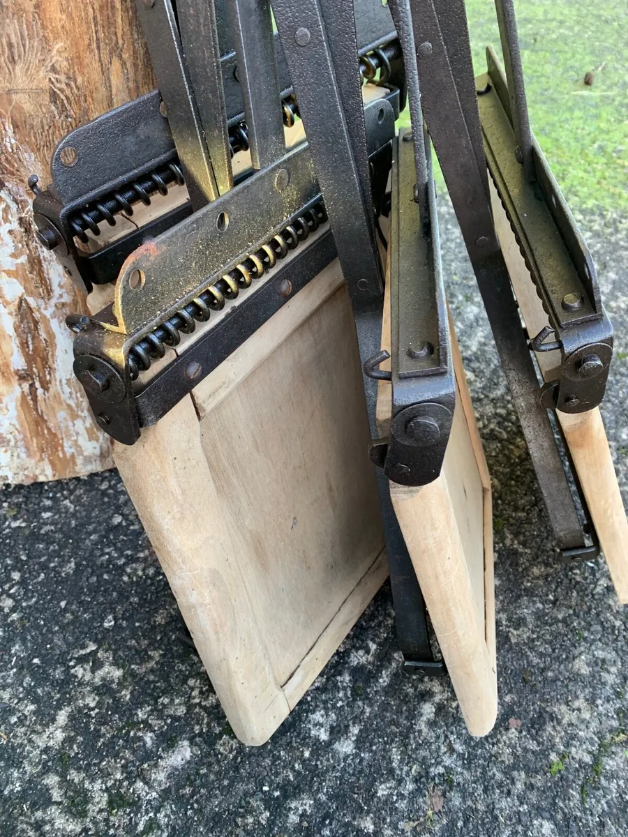 4 Vintage Sprung Seats - Image 3