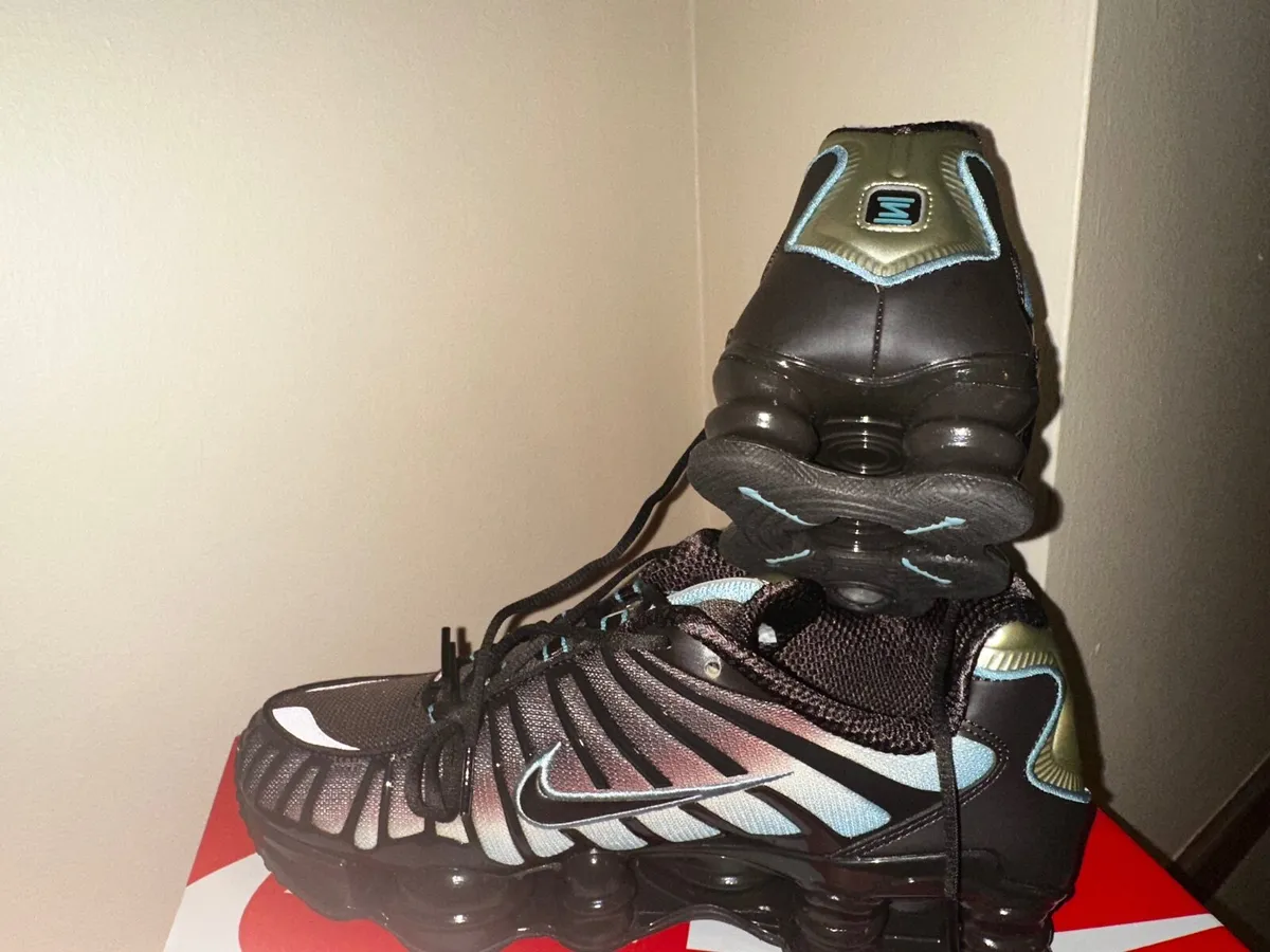 Brand new Nike Shox TL trainers - Image 3