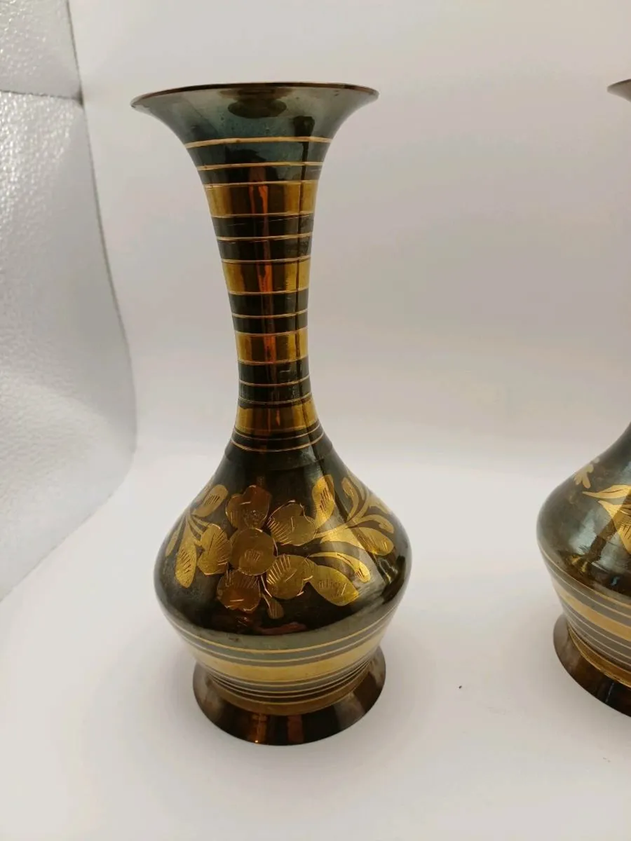 Brass vases - Image 2