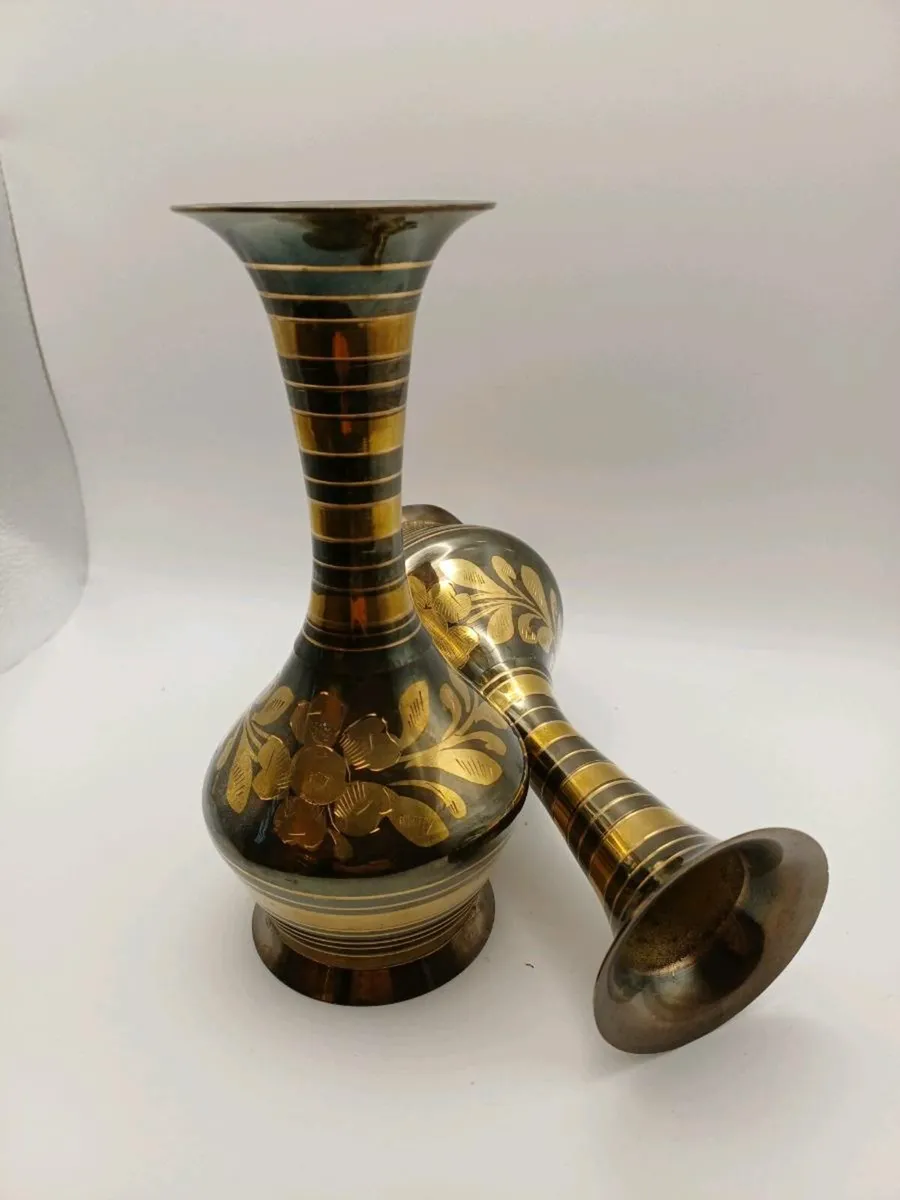 Brass vases - Image 3