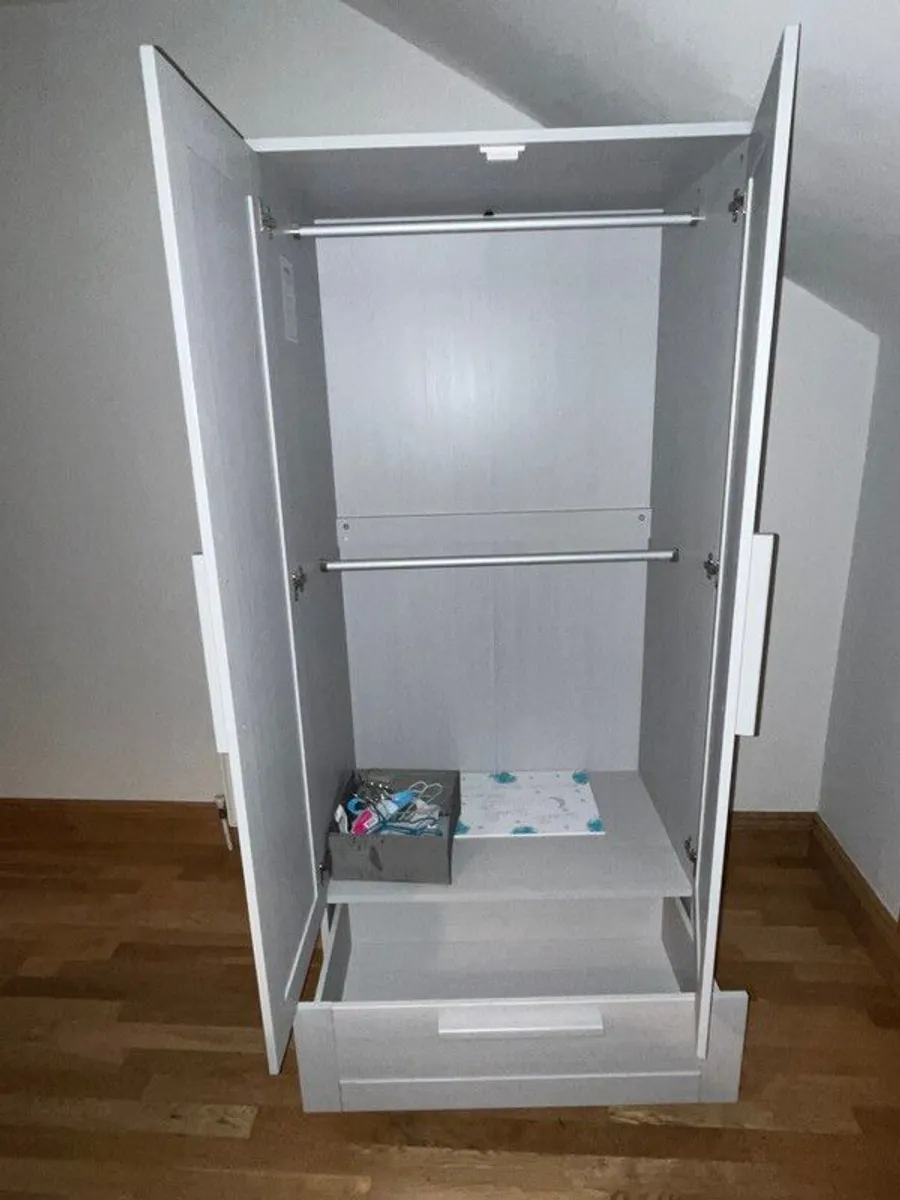 Atlas 3 Piece Cotbed Range with Dresser Changer & Wardrobe - Grey Wash - Image 4