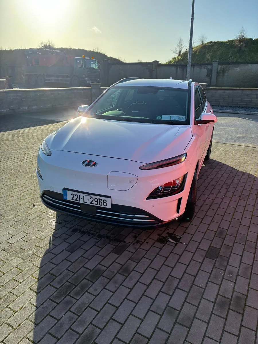 Hyundai Kona Premium EV 64KWh Long Range - Image 2