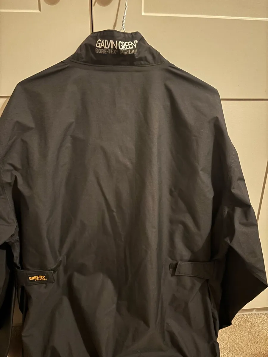 Galvin Green Goretex jacket - Image 2