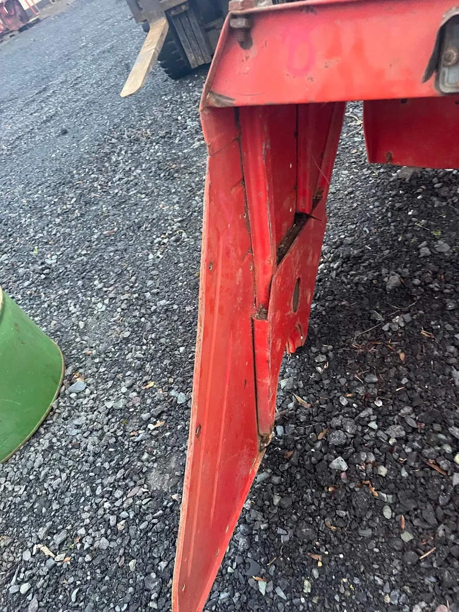 European Zetor Mudguards - Image 2