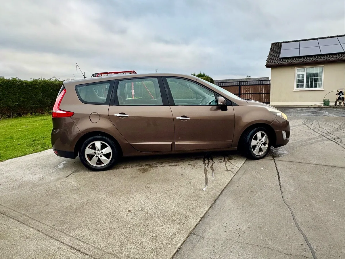 RENAULT GRAND SCENIC NCT 04/26 TAX 02/26 - Image 2