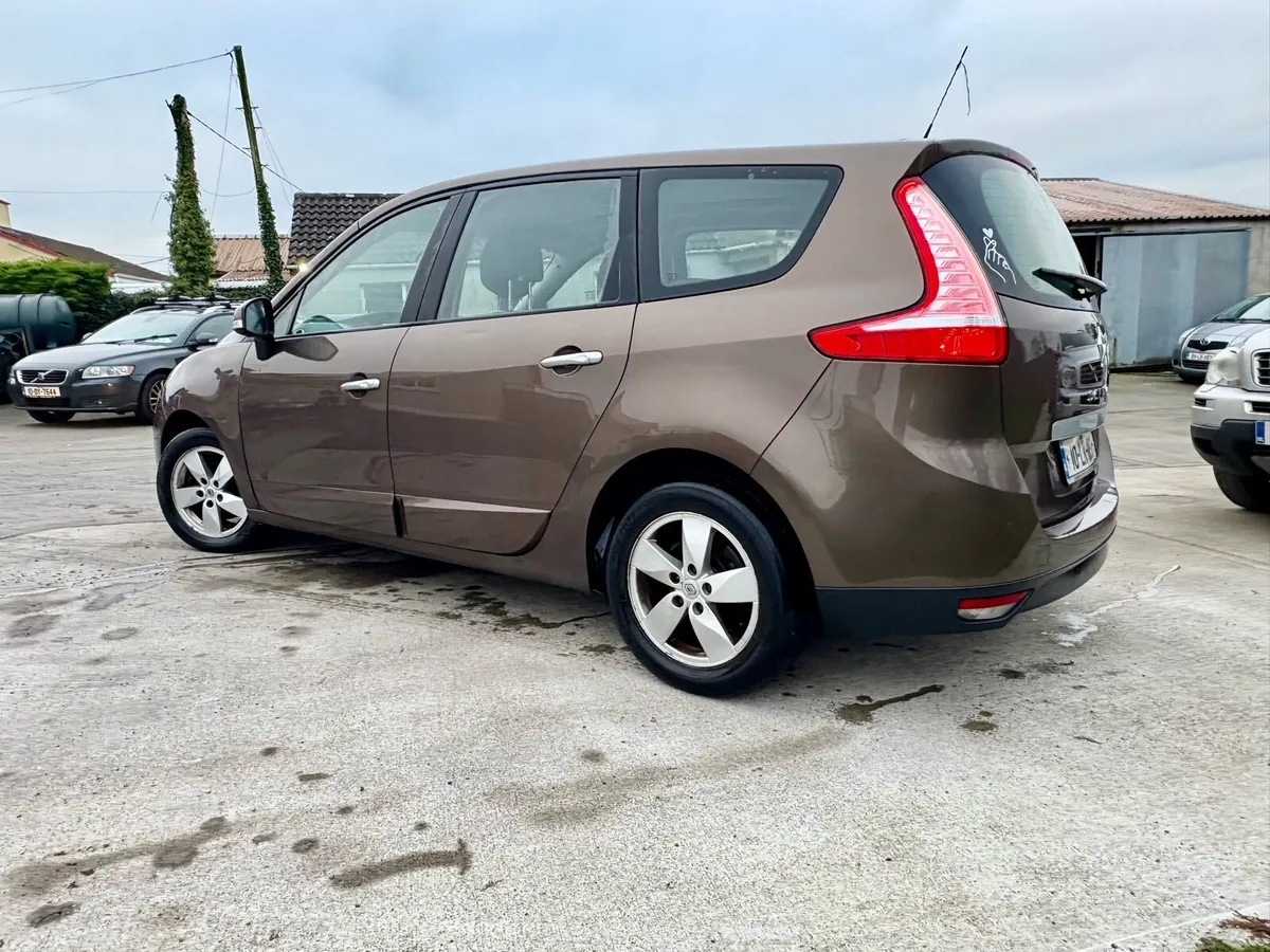 RENAULT GRAND SCENIC NCT 04/26 TAX 02/26 - Image 4