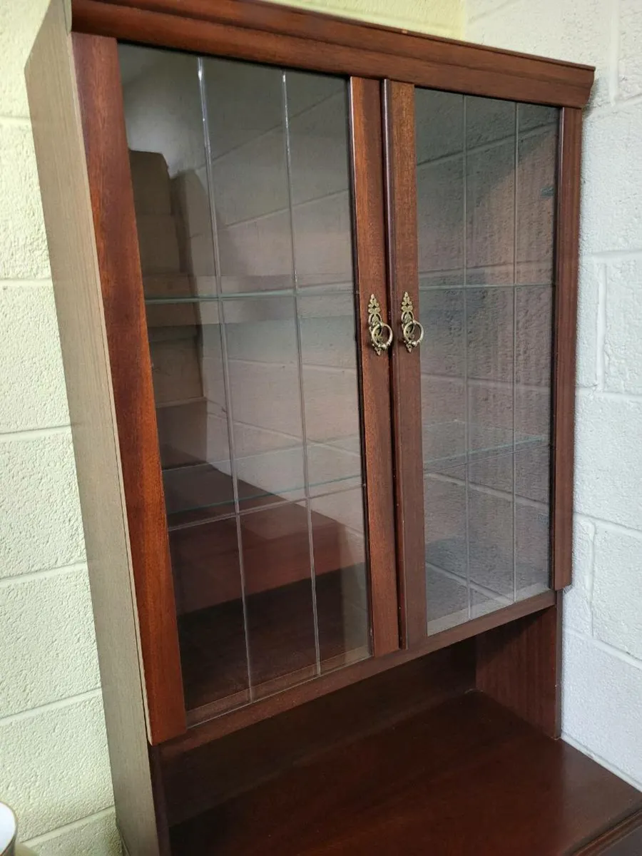 Lovely mahogany display cabinet - Image 2