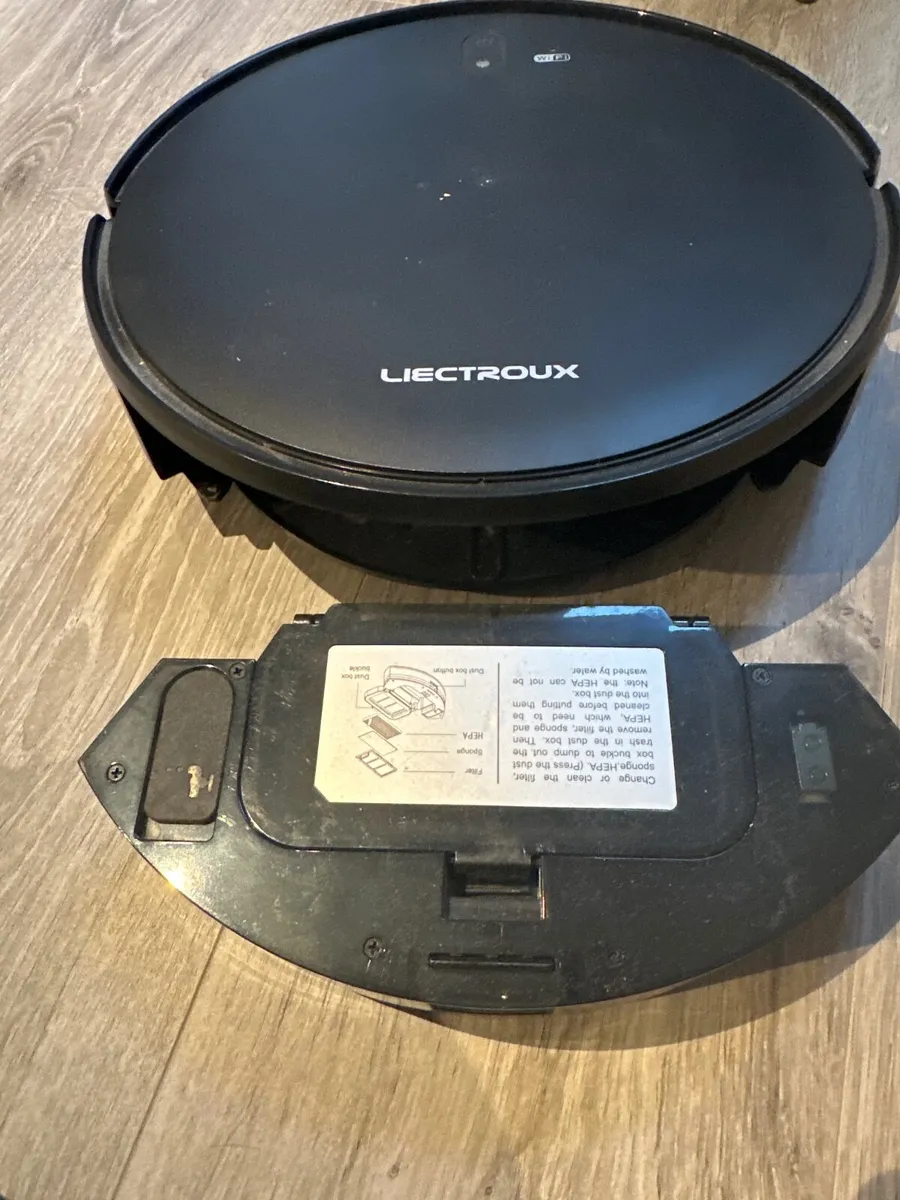 Robot vacuum and mop - Image 4