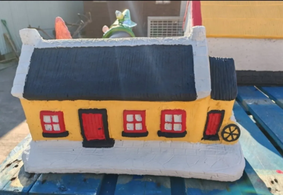 Concrete cottages - Image 2