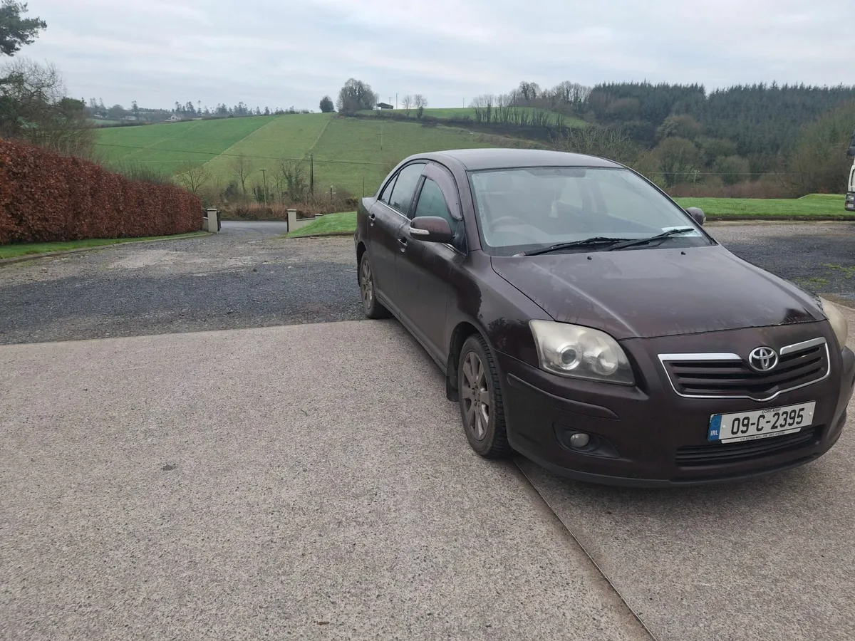 Toyota Avensis 2009 - Image 2