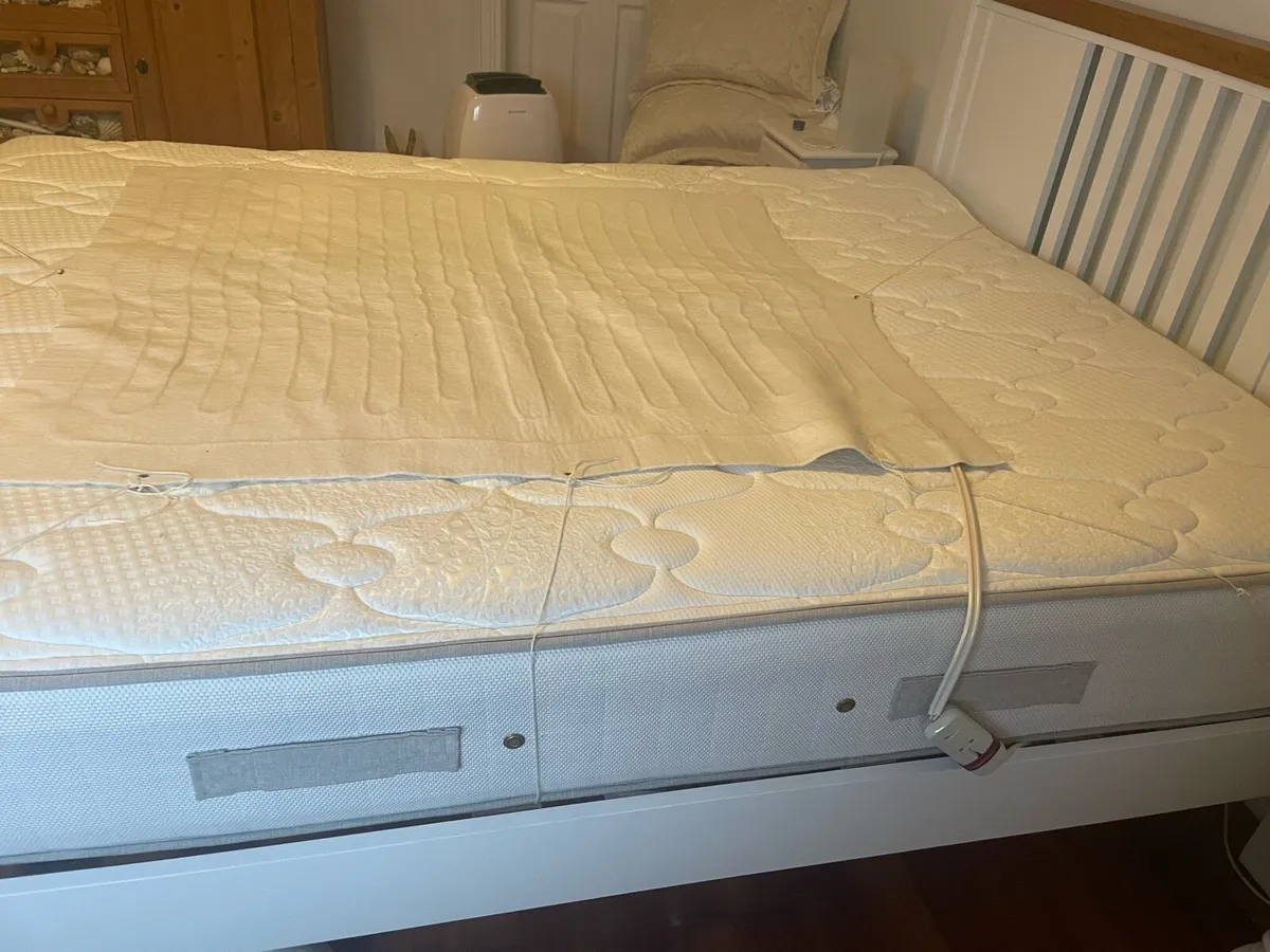 King size mattress - Image 2