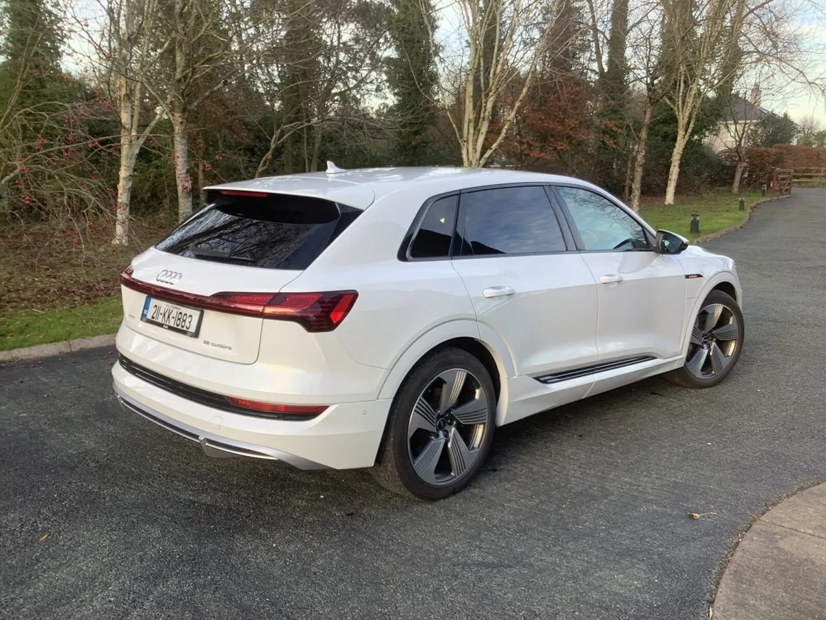 Audi e-tron 2021 - Image 4