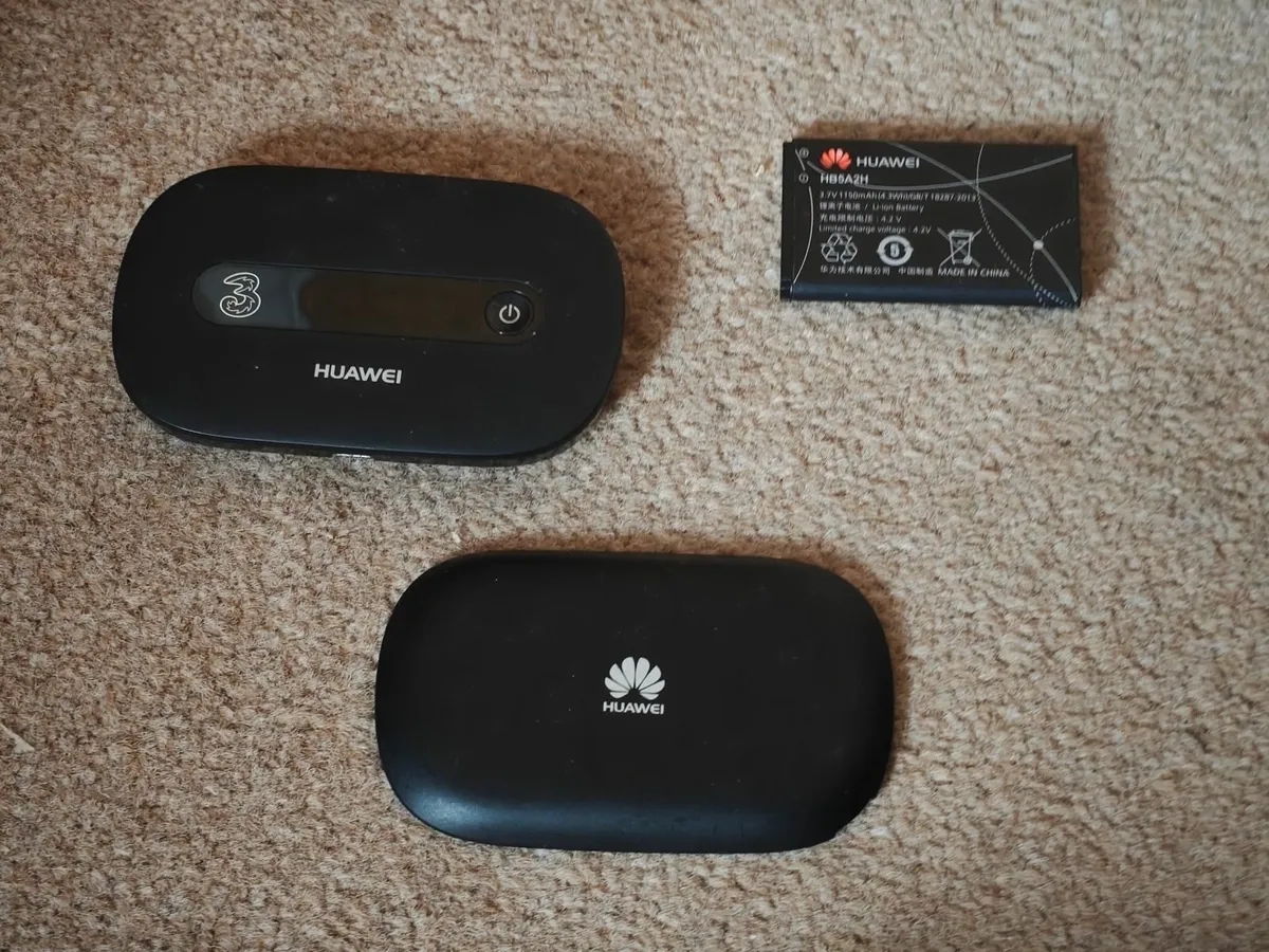 Huawei E5220s-2 mobile modem - Image 3