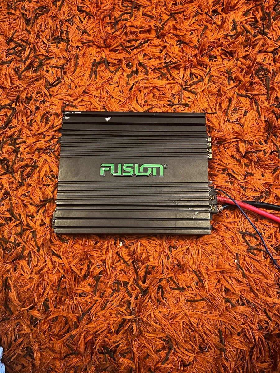 Fusion car amplifier FP402 - Image 2