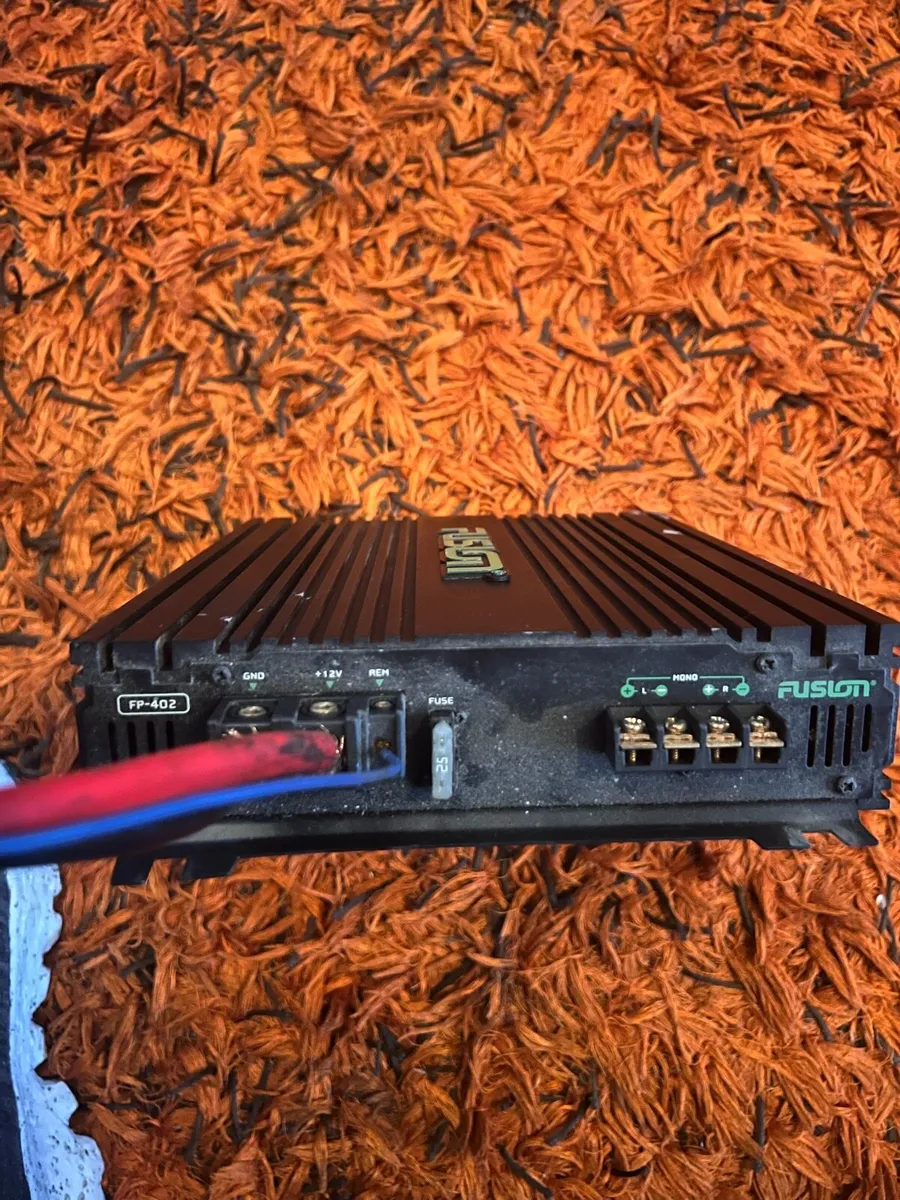 Fusion car amplifier FP402 - Image 4